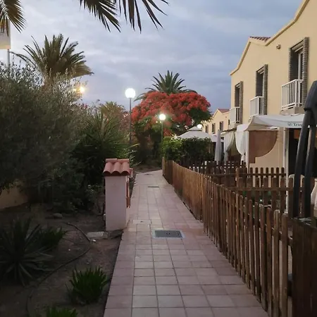 Sem Casa-bungalow Incantevole In Oasis Сasa de vacaciones